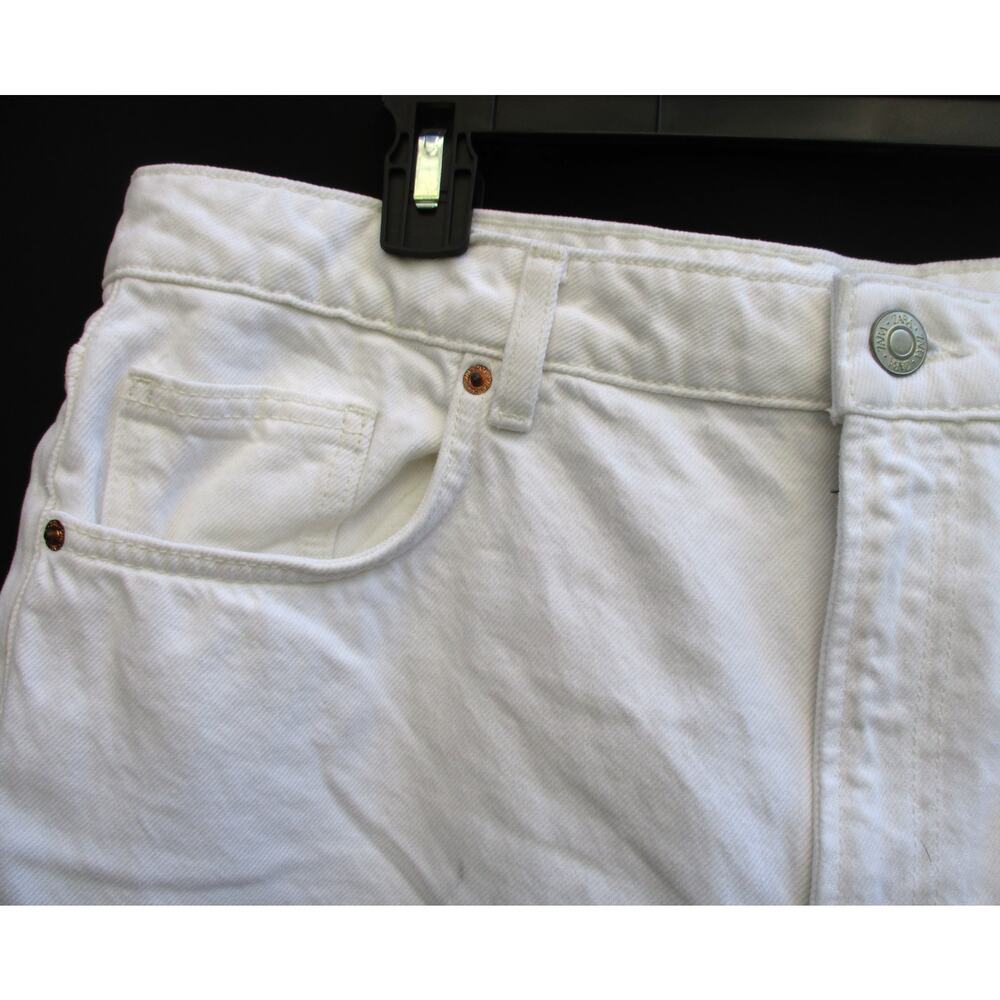 Nwt ZARA White High Waisted Rigid Mom Fit Shorts Women's Size 10 - Picture 2 of 8